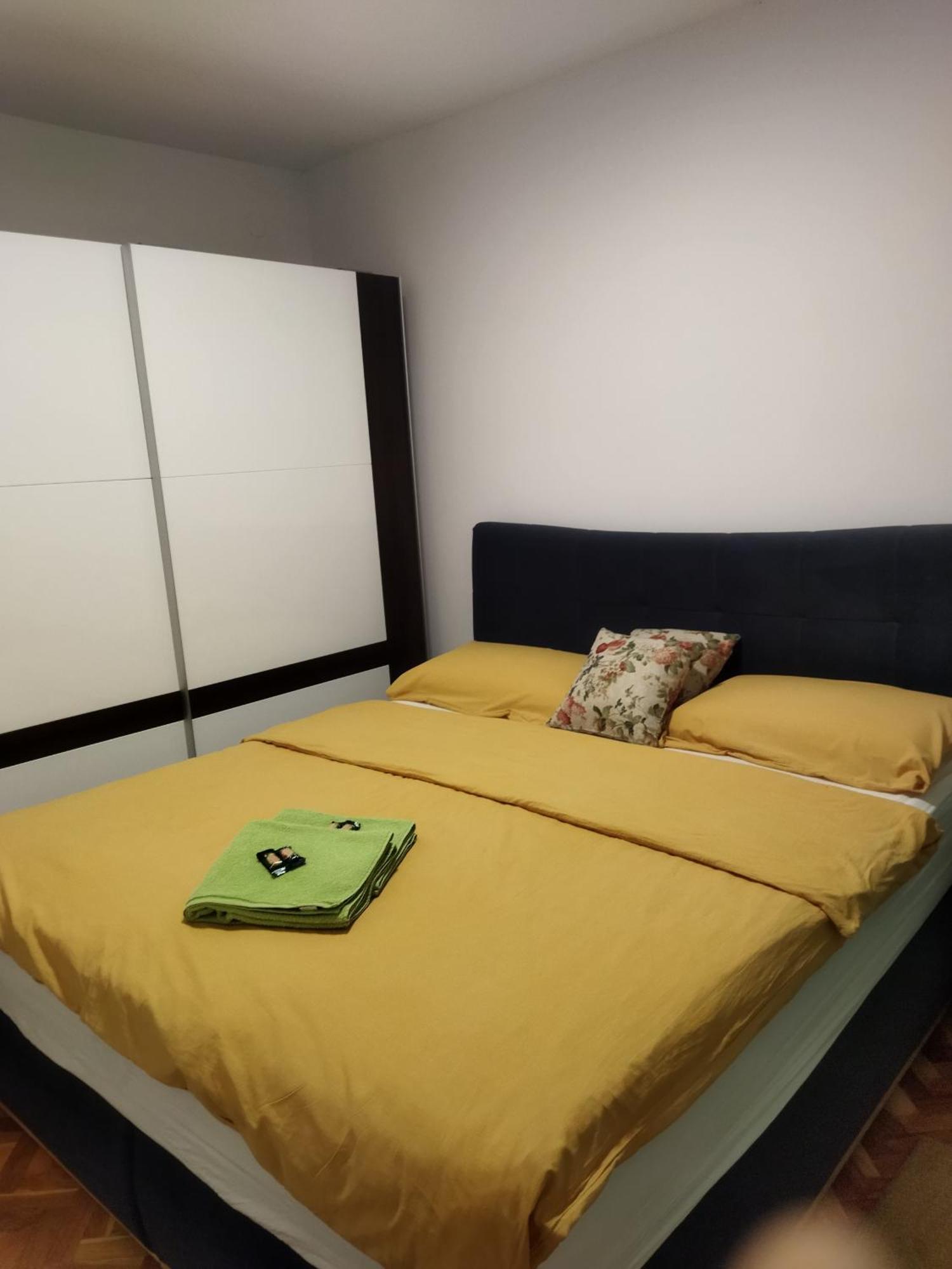 Apartman Na Jezeru Zagreb Kamer foto